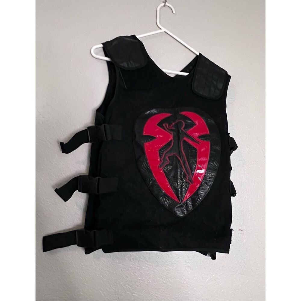 WWE ROMAN‎ REIGNS IT'S MY YARD BLACK/RED REPLICA VEST OFFICIAL